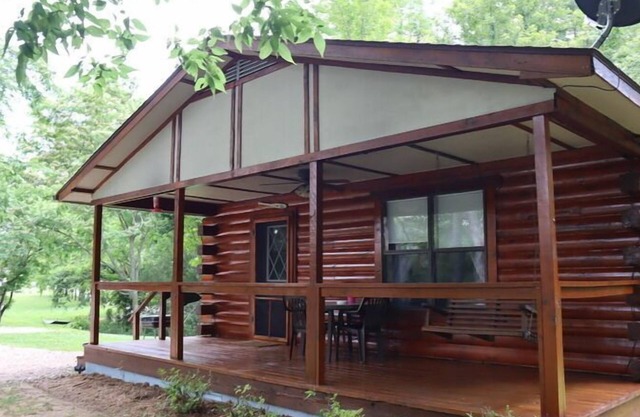 Parkers Hideaway on the White River/Sycamore Cabin