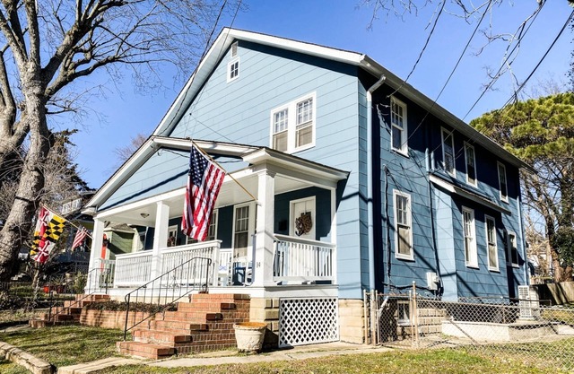 Parking & Pet Friendly USNA-themed Annapolis home