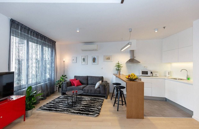Parkview Deluxe Duplex
