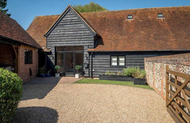 Pass the Keys Bradenham Barn in The Chiltern Hills