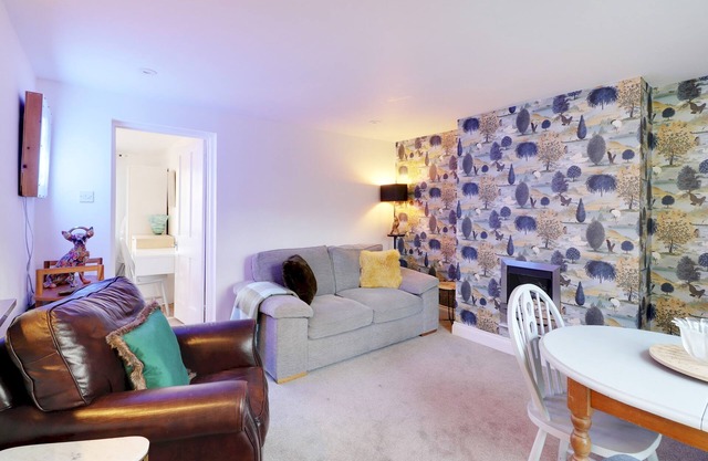 Pass the Keys | Cute flat in Tonbridge