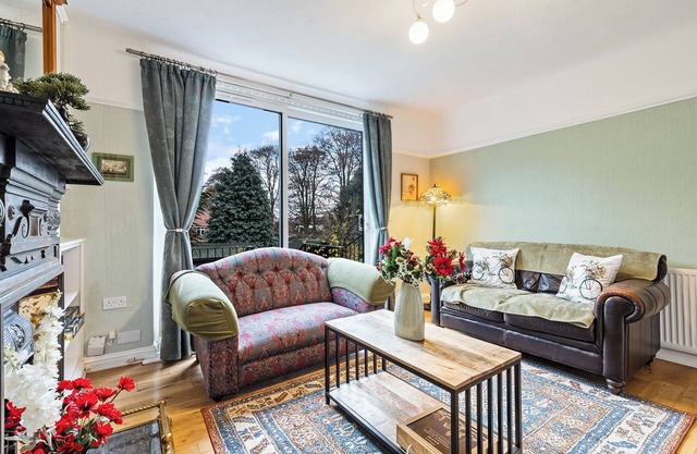 Pass the Keys | Lovely Home in York with Parking