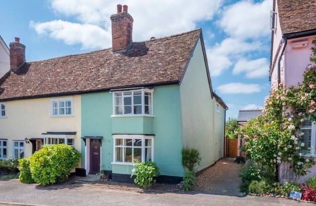 Pats' Place, Long Melford