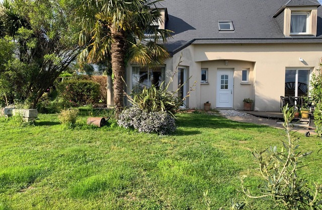 Pavillon Avec Terrain
