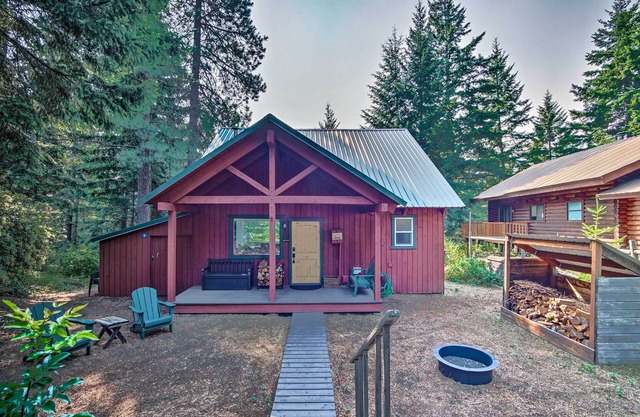 Peace in the Pines: Cle Elum Cabin w/Trail!