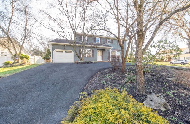 Peaceful Spacious Home with Theater. Family Friendly, Centrally located