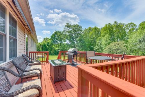 Peaceful Chatham Home with Grill and Deck