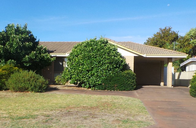 Peaceful East Bunbury duplex unit, 5 minute drive from the City Centre