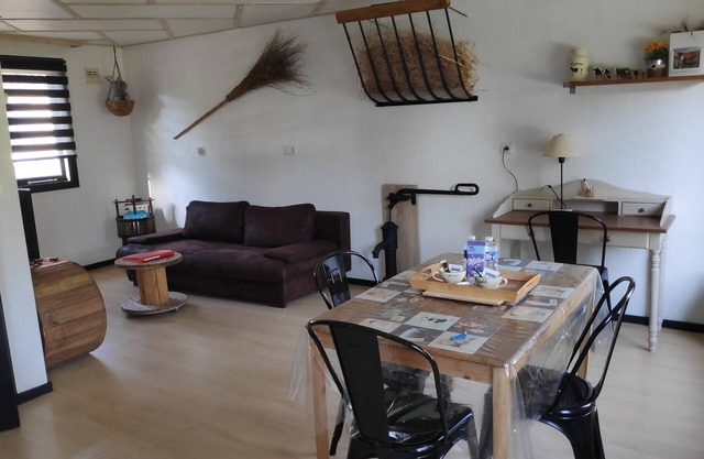 Peaceful gîte in the Picardy countryside - 2 bedrooms, enclosed garden, family comfort
