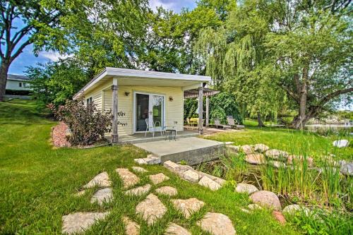 Peaceful Horicon Studio with Rock River Access!