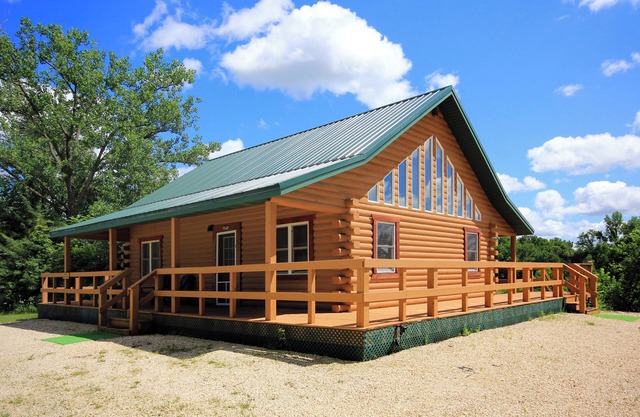 Peaceful Lakeview Cabin