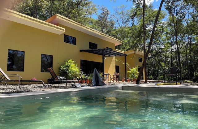 Peaceful, Meditative Casita in the Jungle, Yet 7 Minutes to World Class Surf