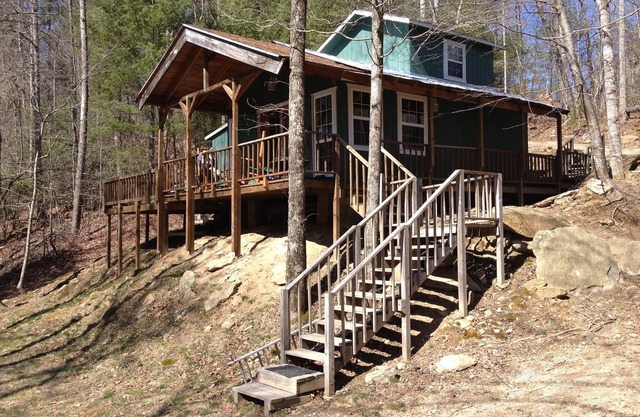 Peaceful, private, perfect 3 acre oasis to unplug from it all or be close to all