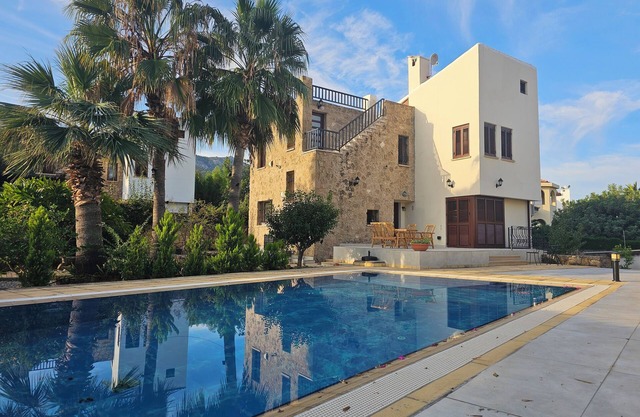 Peaceful Private Villa with Pool set in Çatalköy with Sea/Mountain views & WIFI