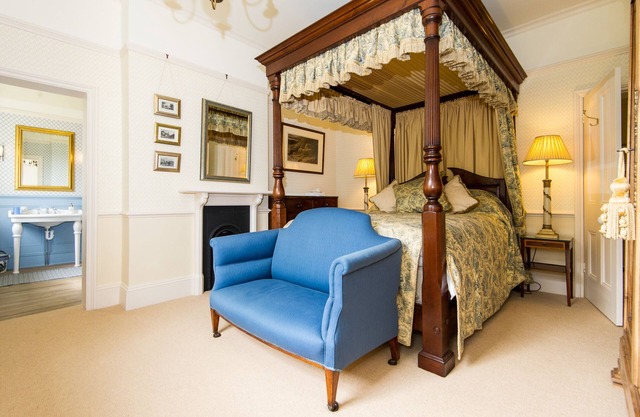 Peaceful Quality 2 bedroom/2 bathrooms Country House Apartment:beautiful garden
