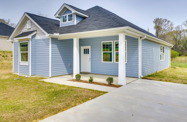 Peaceful Ramseur Retreat w/ Spacious Yard!