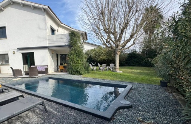 Peaceful Villa with Pool, Massane Golf Course Villa on the golf course, swimming pool