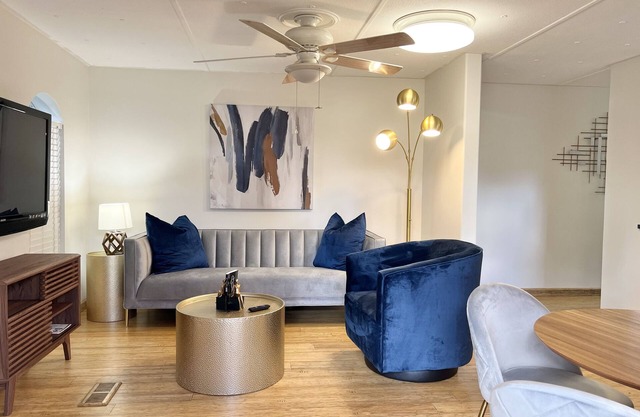 Pearl Suite