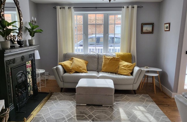 Pebble Cottage:2 Bed Cottage 2 mins from the beach