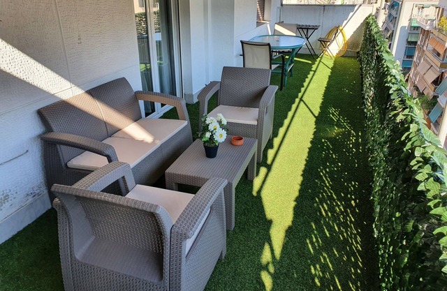 Pedion Areos Park 4 - Metro in 40m - 2 bedr-6th floor penthouse, Athens Center