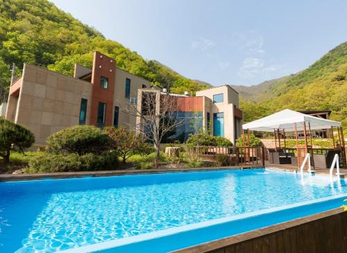 Penates Poolvilla A