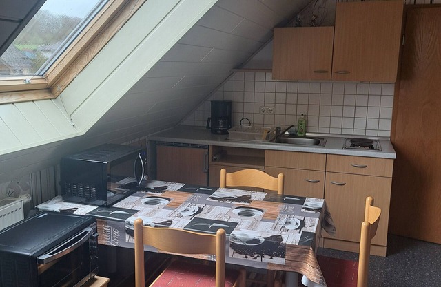 Pension Andrea: Ferienwohnung 2 with Balcony and Wi-Fi