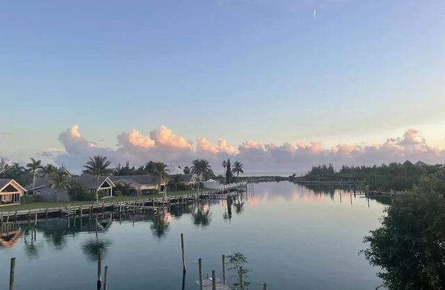 Penthouse Condo on the Waterfront with Breathtaking Canal and Sea Views