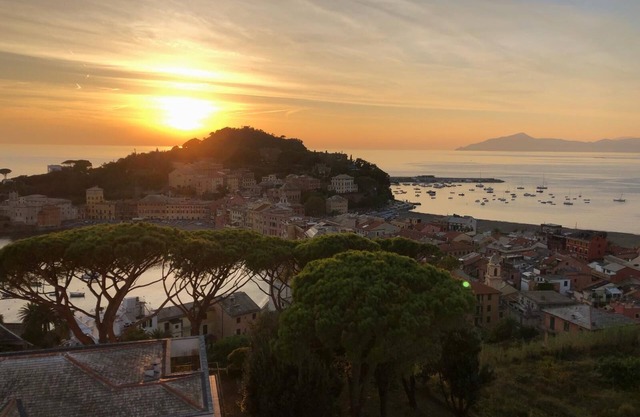Penthouse in Sestri Levante 150 meters from the two bays near Portofino and 5 Terre