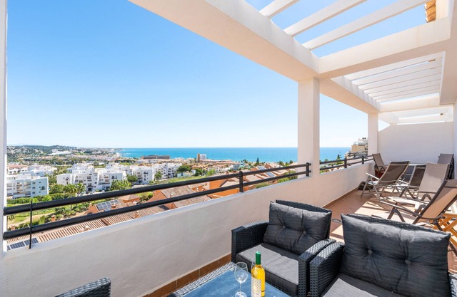 Penthouse La Cala | Offering dual terraces and spectacular ocean views