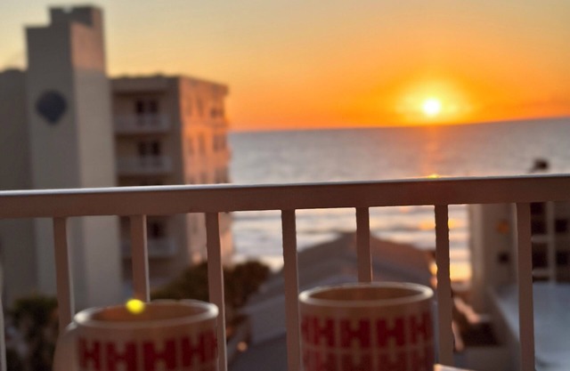Penthouse Condo with Ocean & Intercoastal view in beautiful Daytona Beach Shores