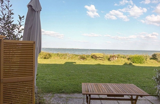 Penvins 4 persons, near beach and activities