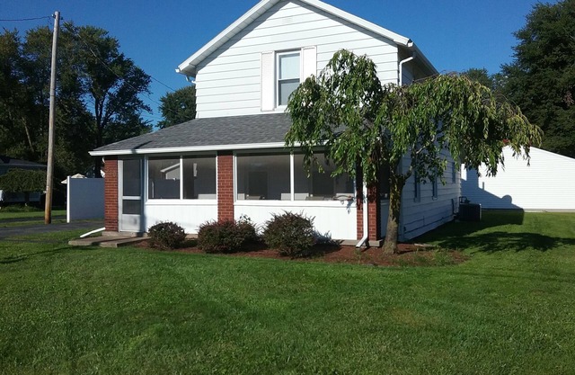 Perfect family getaway destination to enjoy Lake Erie Shores and Cedar Point!