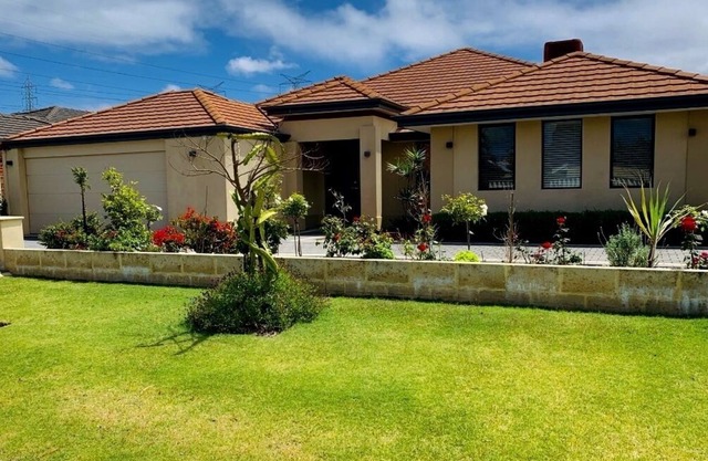 Perfect Family Modern House Close to Everything