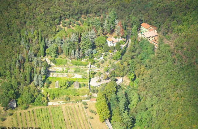 Perfect for couples, families, walkers, cyclists just minutes to beach and Salò