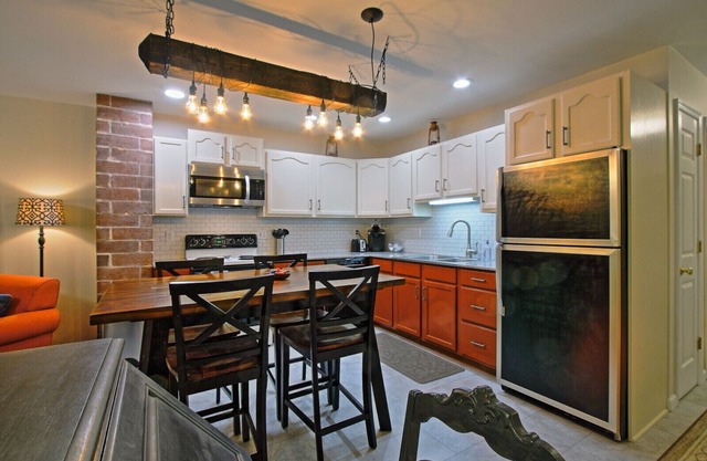 ❤️ Perfect for traveling nurses! - Wifi, AC, 4-6 minute commute to Hershey Med