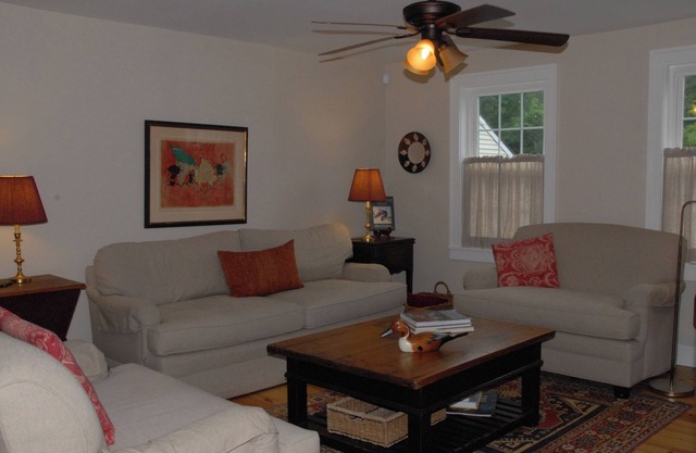 Perfect Holiday Retreat, Completely Renovated, Central Location