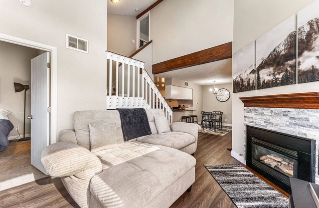 Perfect Location! Private Condo Near Sloan's Lake