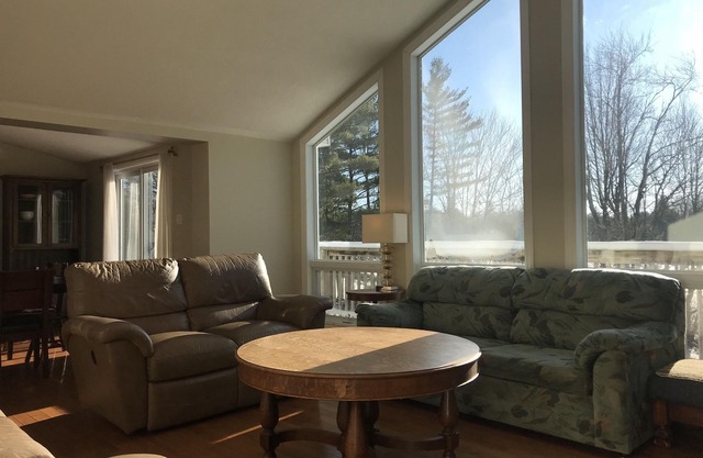 Perfect Muskoka 3 Bedroom Waterfront Cottage