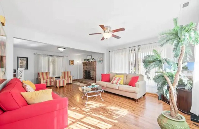 Perfect Private Getaway Minutes to Virginia Beach!