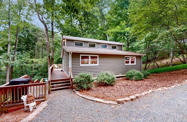 Perfect retreat for families surrounded by nature w/firepit