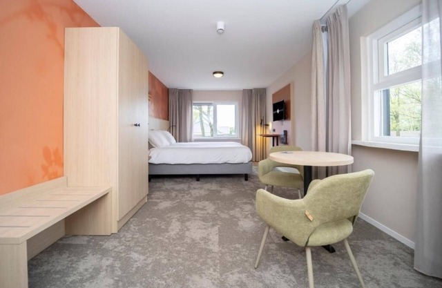 Perfect Room for Nature Walks and Green Getaways!
