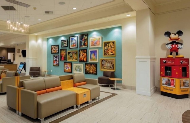 Perfect Vacation in a Family Suite with Queen Bed and Bunk Bed! Outdoor Pool