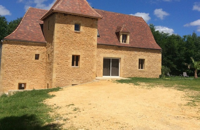 Périgord house with swimming pool
