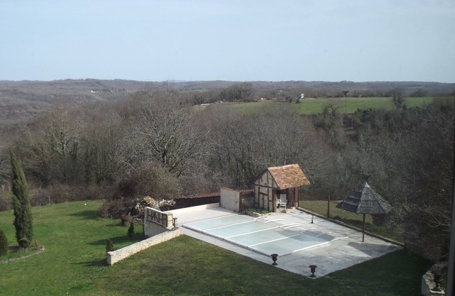 Periwinkle or courtyard cottage