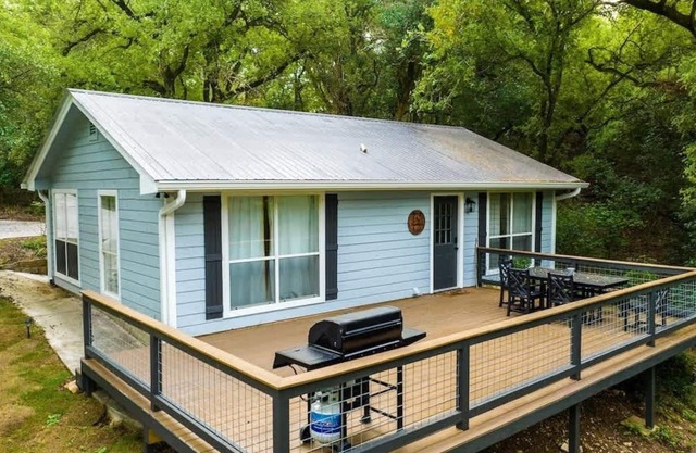 Pet Friendly 5 Homes Fire Pit Sleeps 30!