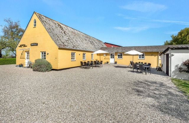 Pet friendly apartment in Strynø