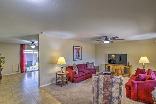Pet-Friendly Arizona Escape Golf and Hike Nearby!