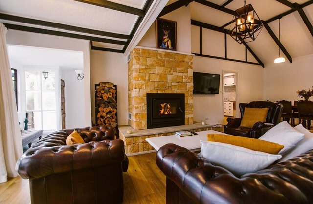 Pet-Friendly Highlands Home with Fireplace