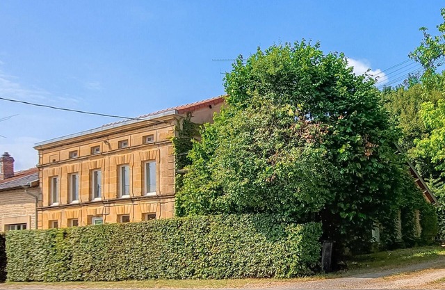 Pet friendly home in Boult-aux-Bois