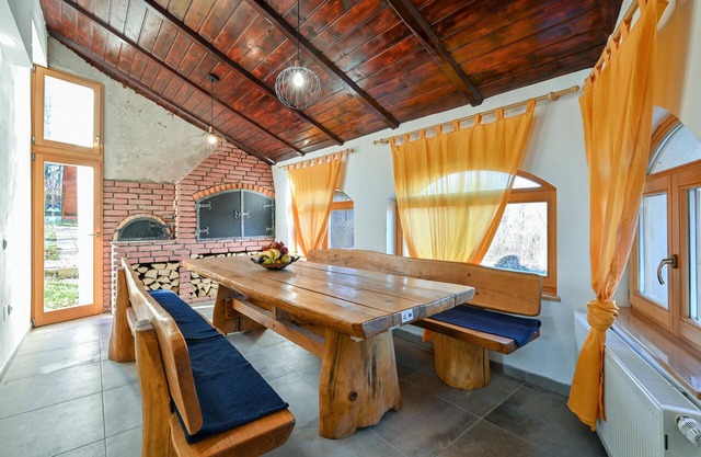 Pet friendly home in Ivanec with WiFi